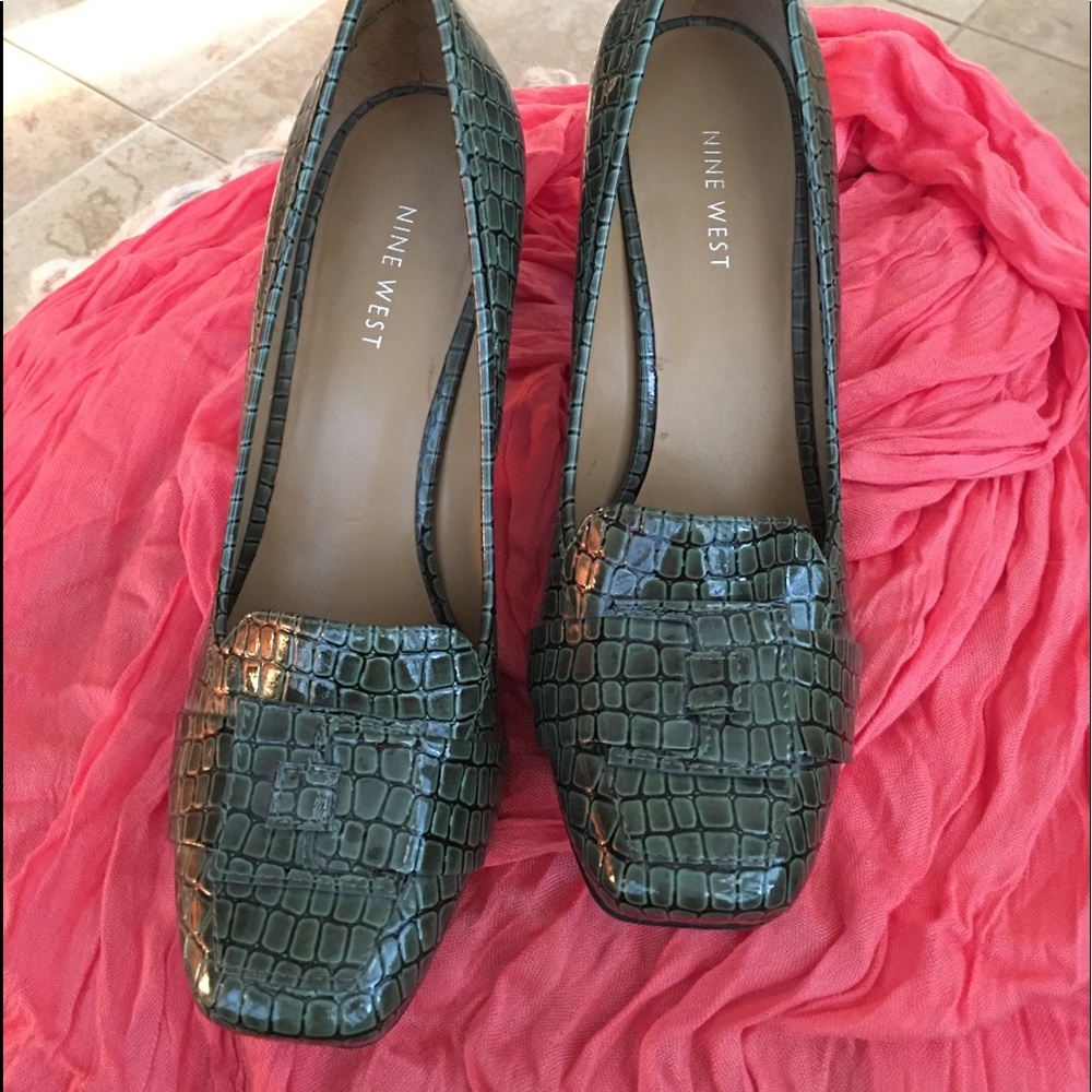 Nine West heels in green
